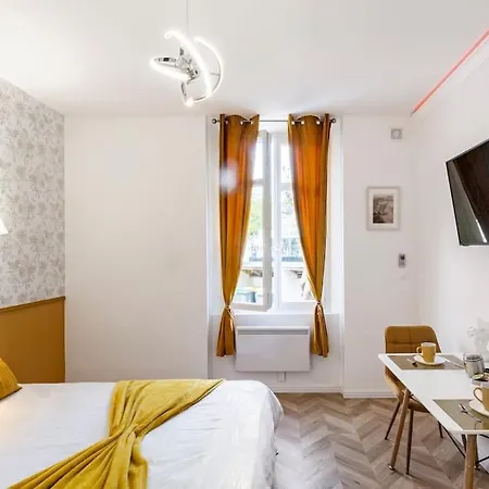 Imperial House Confort - 5 Min Gare - Parking *