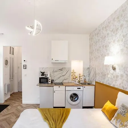 Appartamento Imperial House Confort - 5 Min Gare - Parking Avon