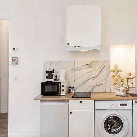 Appartamento Imperial House Confort - 5 Min Gare - Parking